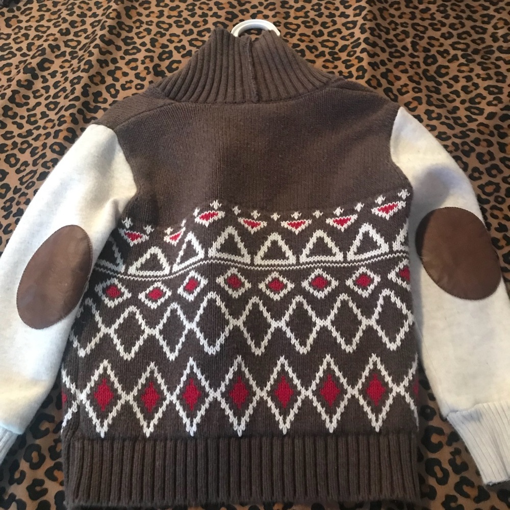 Sweaters - Picture 3 of 3
